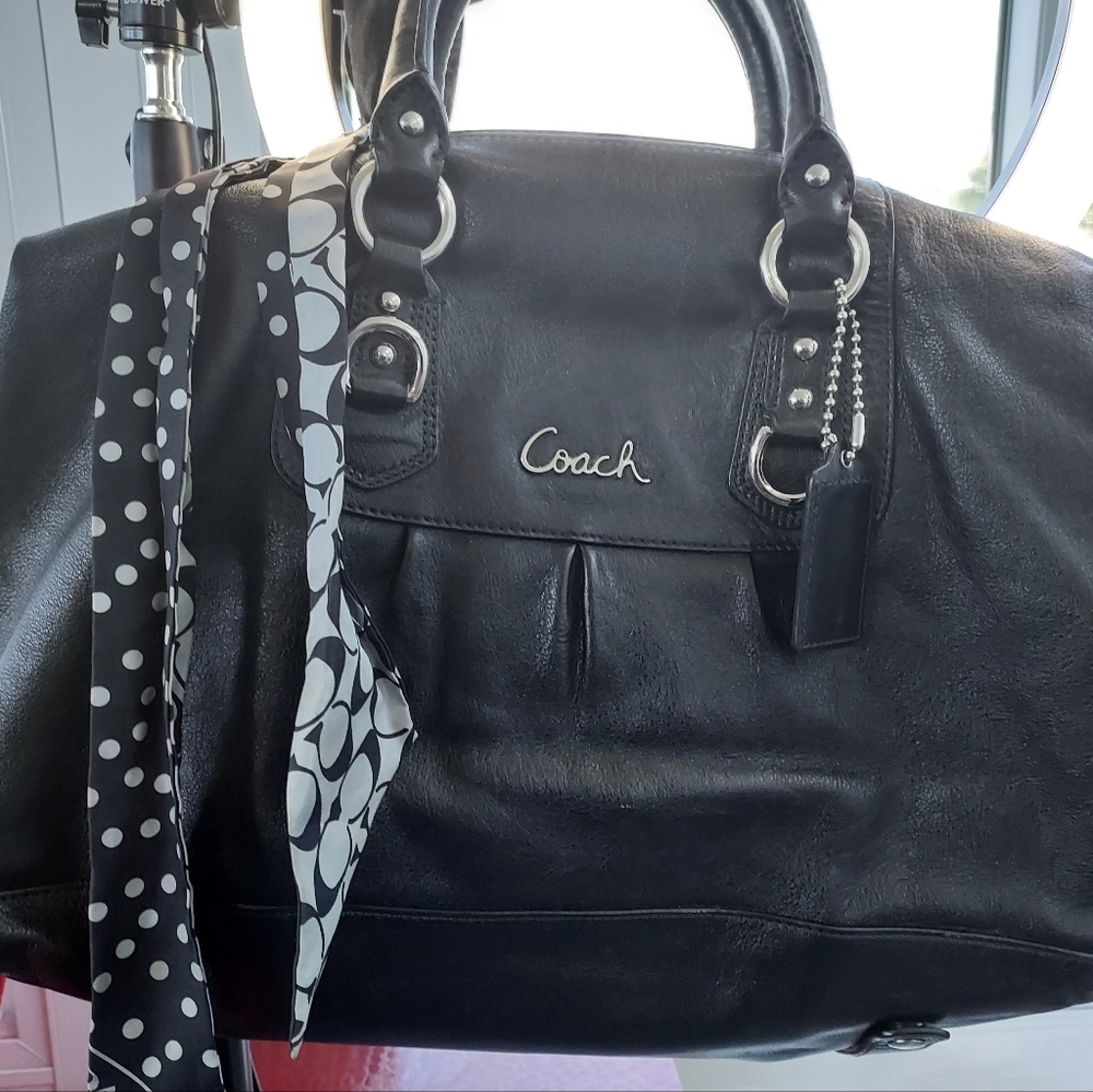 AUTHENTIC PURSE